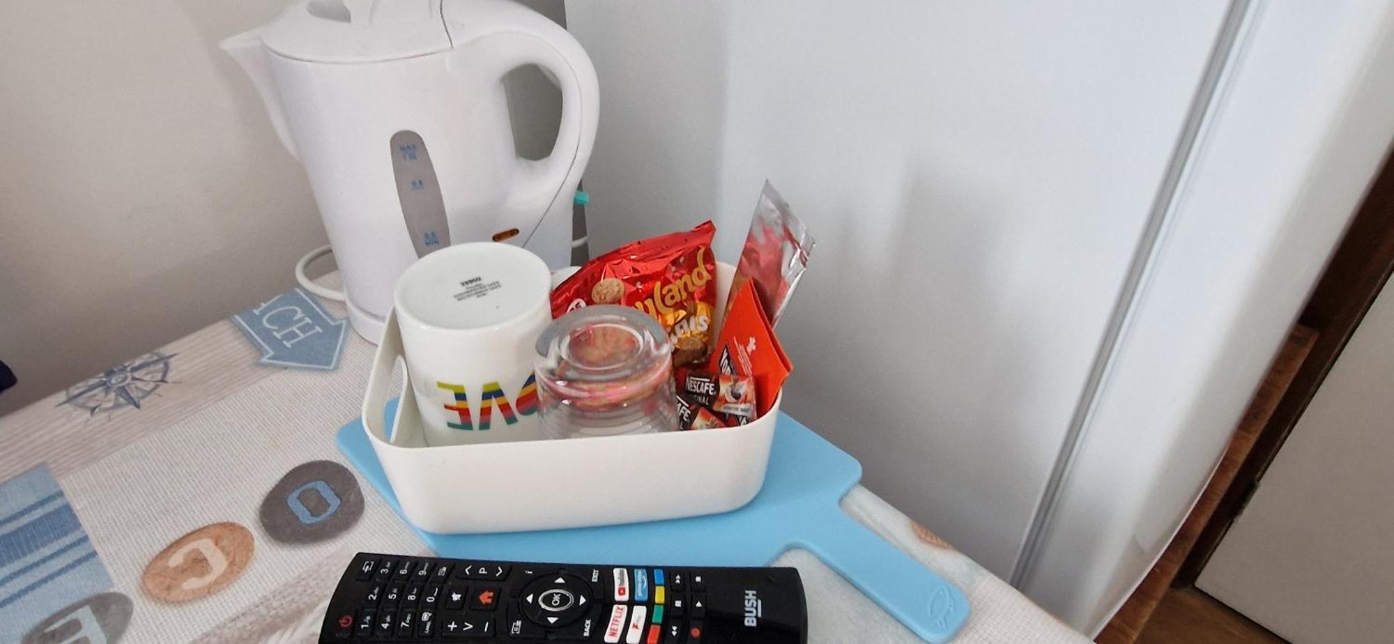 Chezzas Homestay Poole Ngoại thất bức ảnh